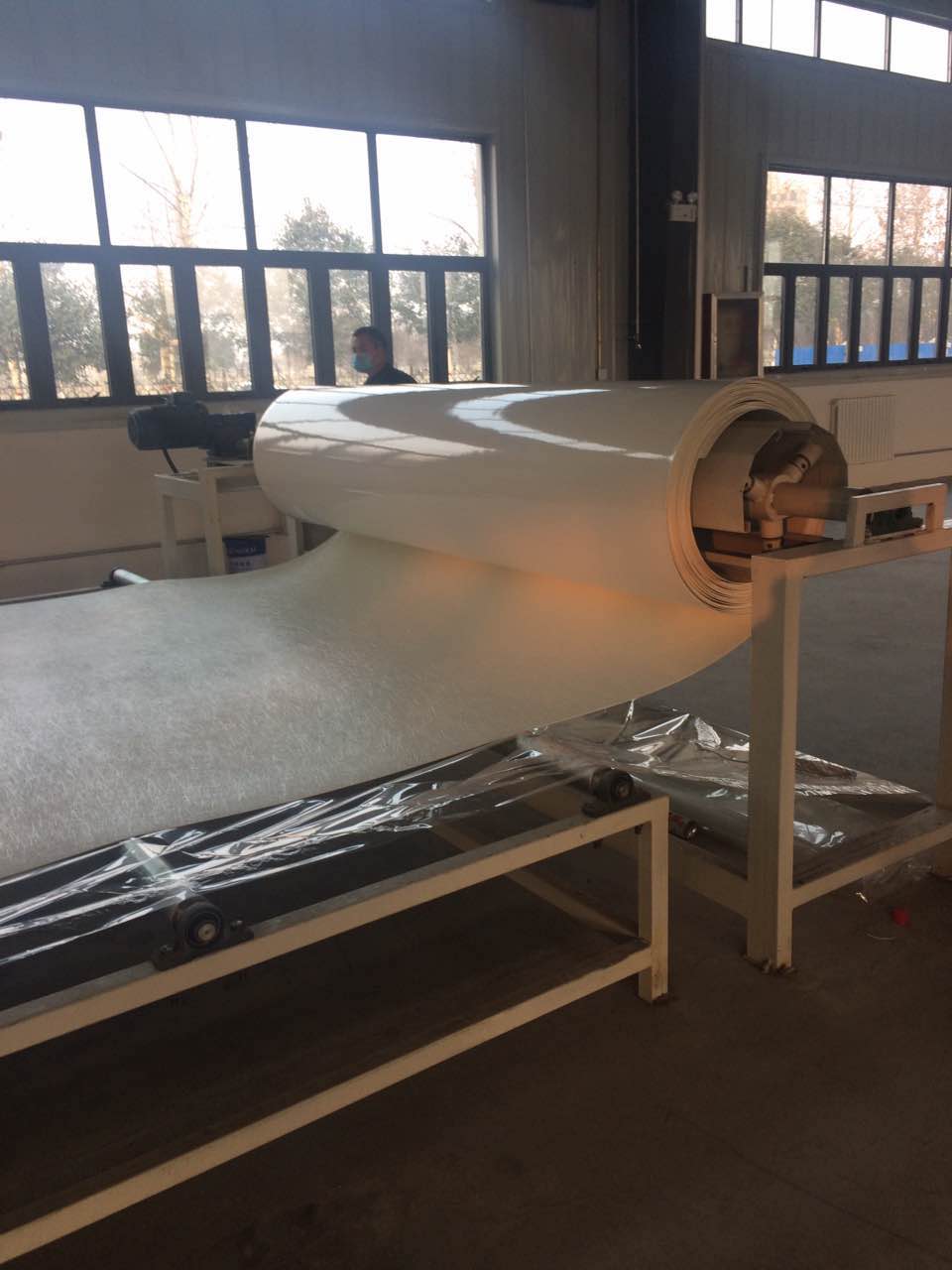 冷藏車(chē)廂板熱壓機(jī)